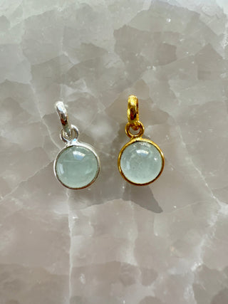 AQUAMARINE CRYSTAL NECKLACE - ROUND PENDANT Necklace The Crystal Avenues