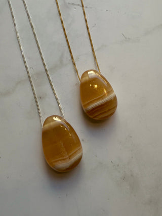 CRYSTAL NECKLACE - HONEY CALCITE Necklace The Crystal Avenues