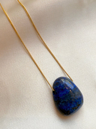 CRYSTAL NECKLACE - LAPIS LAZULI Necklace The Crystal Avenues