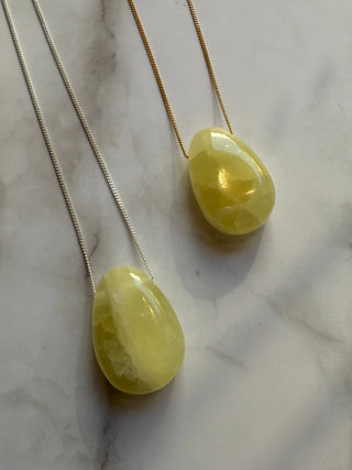CRYSTAL NECKLACE - LEMON CALCITE Necklace The Crystal Avenues