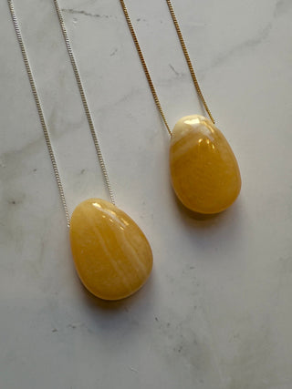 CRYSTAL NECKLACE - MANGO CALCITE Necklace The Crystal Avenues