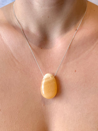 CRYSTAL NECKLACE - MANGO CALCITE Necklace The Crystal Avenues