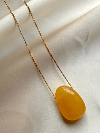 CRYSTAL NECKLACE - ORANGE CALCITE Necklace The Crystal Avenues