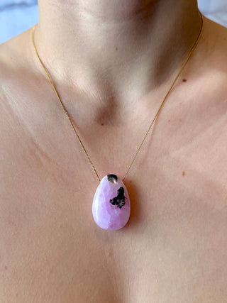 CRYSTAL NECKLACE - PINK ARAGONIT Necklace The Crystal Avenues