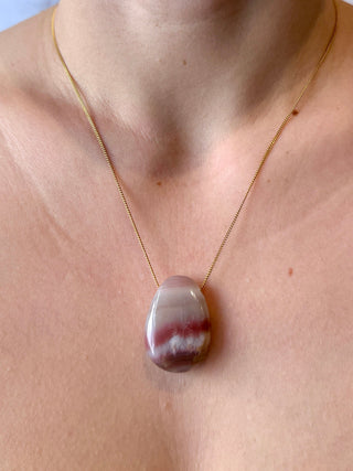 CRYSTAL NECKLACE - PINK ONYX Necklace The Crystal Avenues