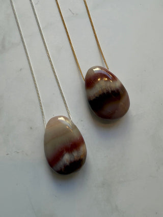 CRYSTAL NECKLACE - PINK ONYX Necklace The Crystal Avenues