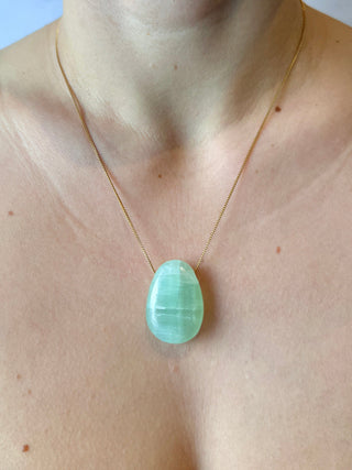 CRYSTAL NECKLACE - PISTACHIO CALCITE Necklace The Crystal Avenues