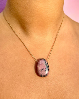CRYSTAL NECKLACE - RHODONITE Necklace The Crystal Avenues