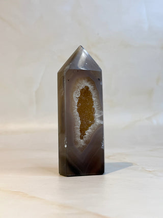 DRUZY AGATE TOWER (H) The Crystal Avenues