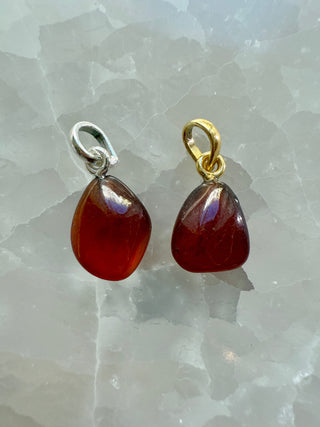 GARNET CRYSTAL NECKLACE - 'NUGGET' PENDANT Necklace The Crystal Avenues