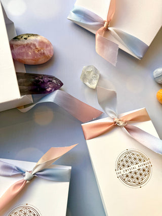GIFT BAG WITH RIBBON The Crystal Avenues