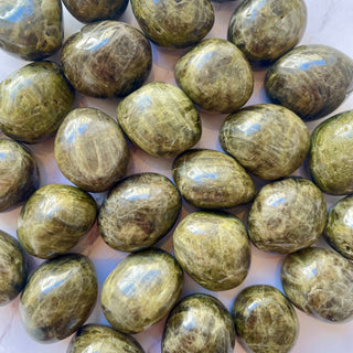 GREEN TOURMALINE TUMBLE STONE Bracelet The Crystal Avenues