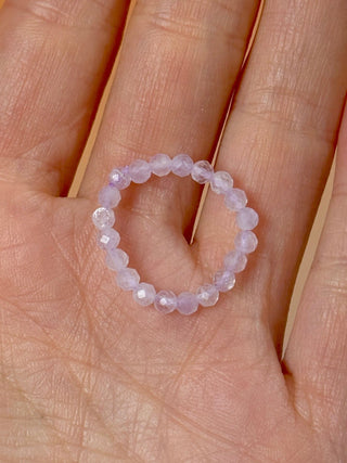 KUNZITE - CRYSTAL STRETCH RING WITH FACETED BEADS Bracelet The Crystal Avenues