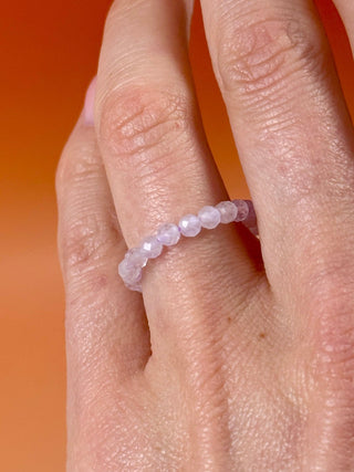 KUNZITE - CRYSTAL STRETCH RING WITH FACETED BEADS Bracelet The Crystal Avenues