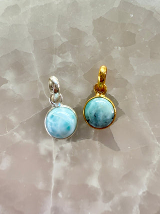 LARIMAR CRYSTAL NECKLACE - ROUND PENDANT Necklace The Crystal Avenues