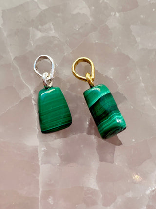 MALACHITE CRYSTAL NECKLACE - 'NUGGET' PENDANT Necklace The Crystal Avenues