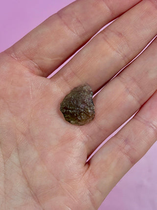 MOLDAVITE A QUALITY (18) The Crystal Avenues