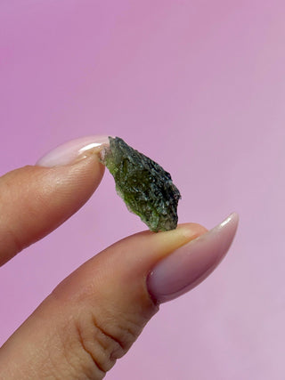 MOLDAVITE A QUALITY (5) The Crystal Avenues
