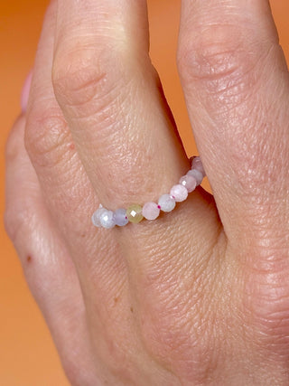 MORGANITE - CRYSTAL STRETCH RING WITH FACETED BEADS Bracelet The Crystal Avenues