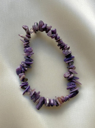 NATURAL CHAROITE CHIP BRACELET Bracelet The Crystal Avenues