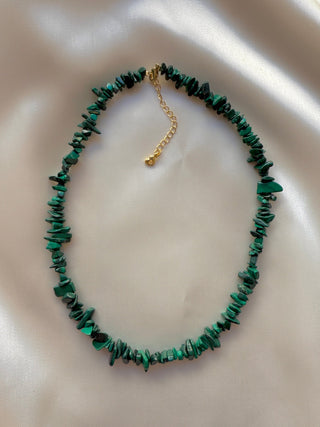 NATURAL MALACHITE CHIP CHOKER NECKLACE Necklace The Crystal Avenues