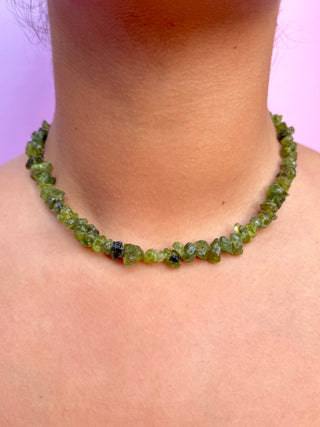 NATURAL PERIDOT CHIP CHOKER NECKLACE Necklace The Crystal Avenues