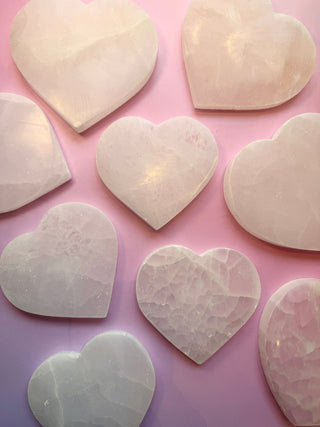 SELENITE CHARGING PLATE (HEART) The Crystal Avenues