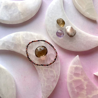 SELENITE CHARGING PLATE (MOON) The Crystal Avenues