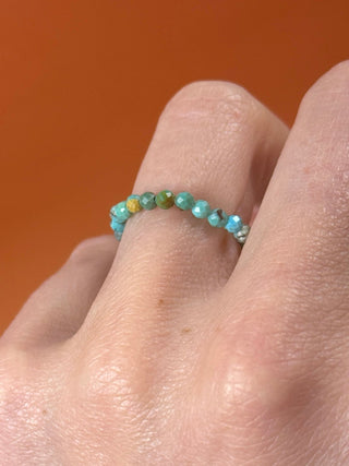 TURQUOISE - CRYSTAL STRETCH RING WITH FACETED BEADS Bracelet The Crystal Avenues