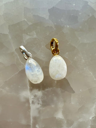 WHITE MOONSTONE CRYSTAL NECKLACE - 'NUGGET' PENDANT Necklace The Crystal Avenues