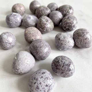 LEPIDOLITE TUMBLESTONE LIGHT tumble stone The Crystal Avenues