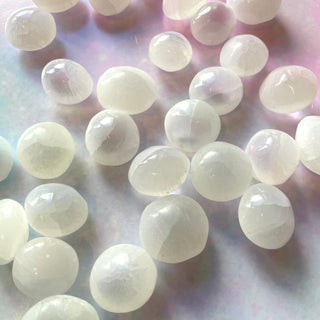 SELENITE TUMBLE STONE tumble stone The Crystal Avenues