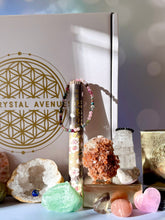 Load image into Gallery viewer, 24 DAY DELUXE CRYSTAL CALENDAR 2024 The Crystal Avenues 
