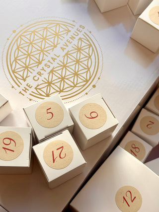 24 DAY DELUXE CRYSTAL CALENDAR 2026 The Crystal Avenues 