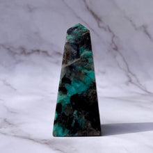 Indlæs billede til gallerivisning AMAZONITE OBELISK (2) tumble stone The Crystal Avenues 
