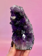 Indlæs billede til gallerivisning AMETHYST CLUSTER - EXTRA QUALITY (1) Druze The Crystal Avenues 
