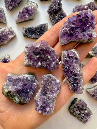 AMETHYST CLUSTER MINI Druze The Crystal Avenues 