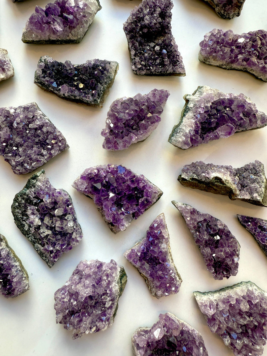 AMETHYST CLUSTER MINI Druze The Crystal Avenues 