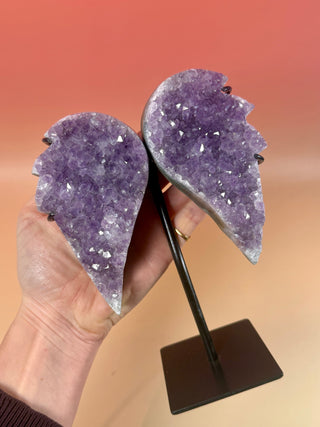 AMETHYST WINGS ON STAND (10) The Crystal Avenues 