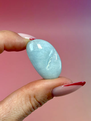 AQUAMARINE TUMBLE STONE (1) The Crystal Avenues 