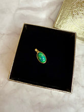 Indlæs billede til gallerivisning BLACK ETHIOPIAN OPAL 14 KARAT GOLD PENDANT (NO. 3) The Crystal Avenues 
