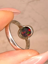 Indlæs billede til gallerivisning BLACK ETHIOPIAN OPAL SILVER RING (NO. 14) SIZE: 57 - 2. SORTING The Crystal Avenues 
