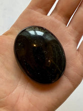 Indlæs billede til gallerivisning BLACK TOURMALINE PALM STONE (3) tumble stone The Crystal Avenues 
