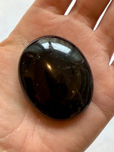 Indlæs billede til gallerivisning BLACK TOURMALINE PALM STONE (6) tumble stone The Crystal Avenues 
