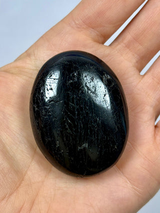 BLACK TOURMALINE PALM STONE (7) tumble stone The Crystal Avenues 