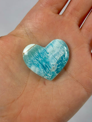 BLUE ARAGONITE HEART (1) The Crystal Avenues 