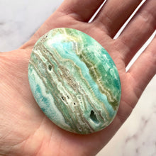 Load image into Gallery viewer, BLUE GREEN ARAGONITE PALM STONE (6) The Crystal Avenues 
