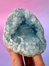 Load image into Gallery viewer, CELESTITE CLUSTER (7) Cluster The Crystal Avenues 
