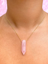 Indlæs billede til gallerivisning CRYSTAL NECKLACE - ROSE QUARTZ POINT Necklace The Crystal Avenues 
