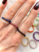 Indlæs billede til gallerivisning CRYSTAL STRETCH RINGS WITH FACETED BEADS Bracelet The Crystal Avenues 
